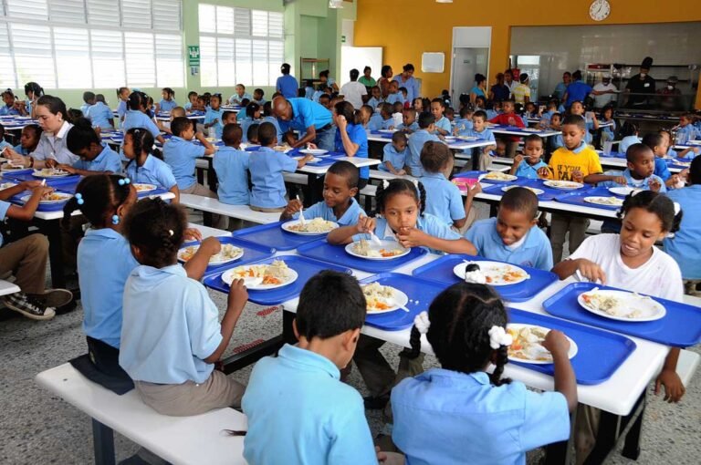 8ef6488effc1cf7bd4df6d88a6338664fd20b2d6-dsc-7787-1